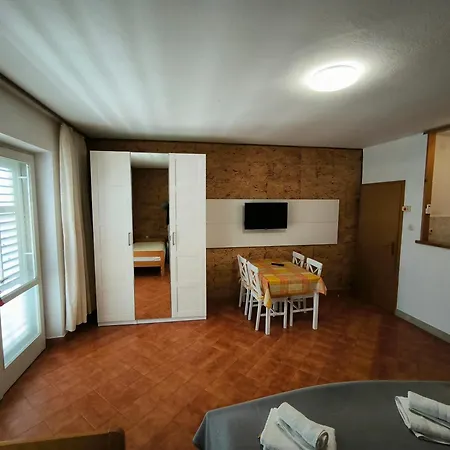 Apartment Marina Makarska