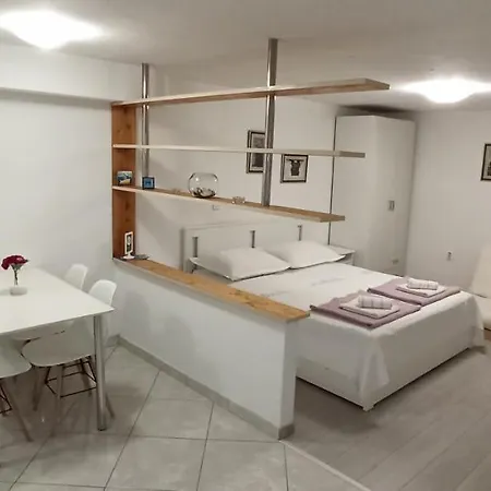 Marina Διαμέρισμα Μακάρσκα